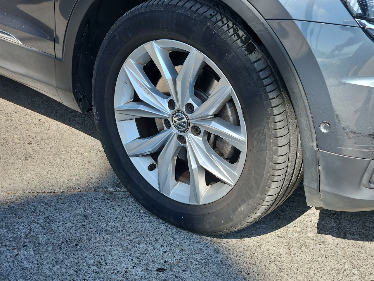 Volkswagen Tiguan Tiguan Tsi  1.4  Aut 2019 Usado en Usados de Primera - Sergio Escobar