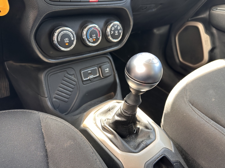 Jeep Renegade Renegade Sport 4x2 Mt 1.8 2017 Usado en Rosselot Usados