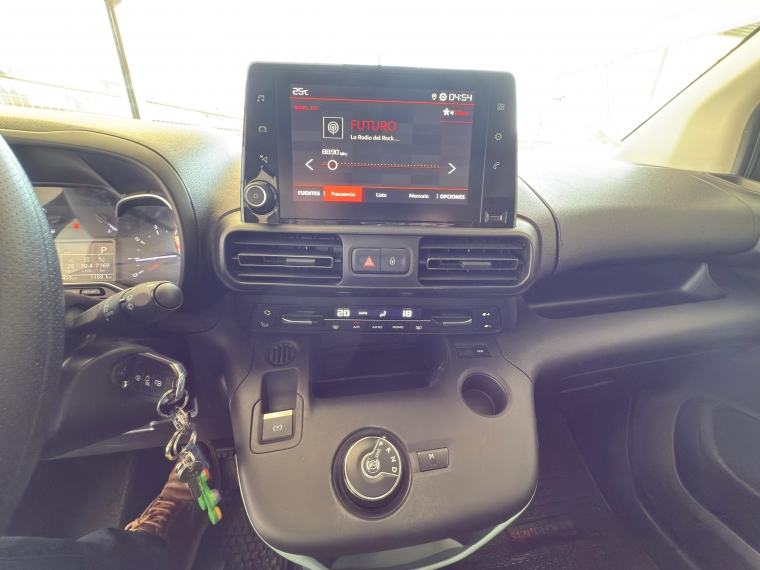 Citroen Berlingo Multispace De Pasajeros Xl 1.5 Aut 2021 Usado en Automotriz Olea Flaño