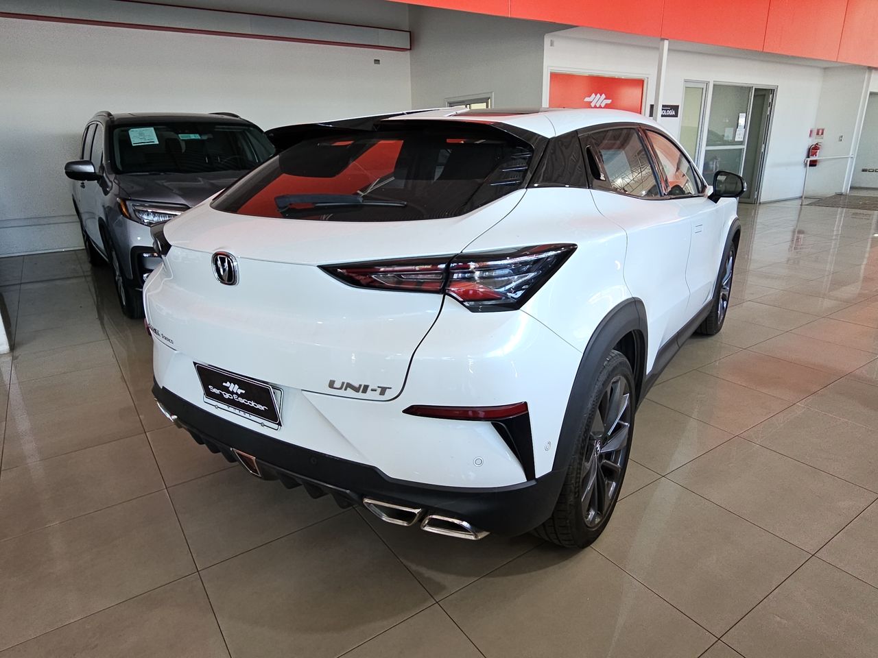 Changan Uni-t Uni T Turbo 1.5 Aut 2022 Usado en Usados de Primera - Sergio Escobar