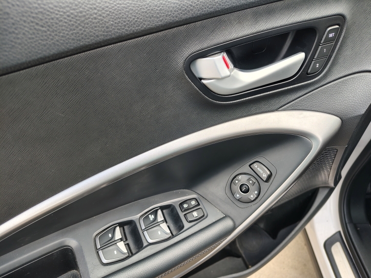 Hyundai Santa fe Santa Fe Gls Full 4wd 3.3 At 2014 Usado en Rosselot Usados