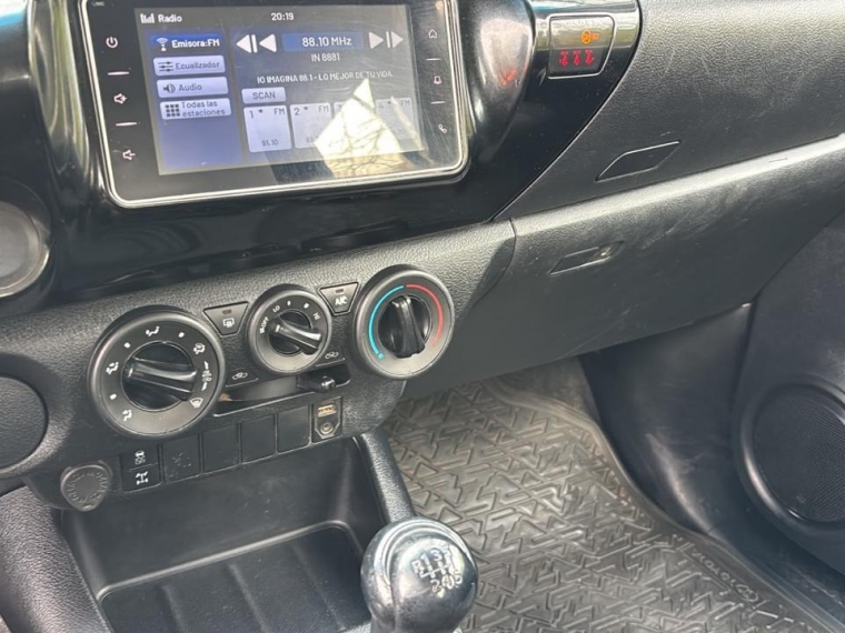 TOYOTA HILUX  Dcab DX 4x2 2.4cc - imagen 8