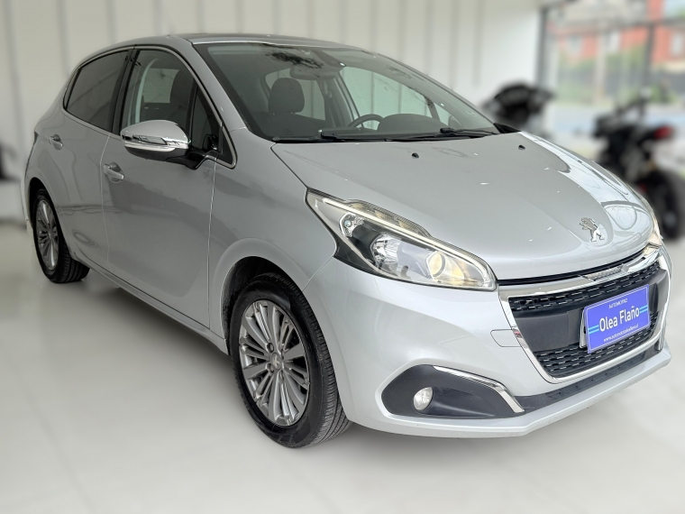Peugeot 208 Allure Hdi 1.6 2017 Usado en Automotriz Olea Flaño