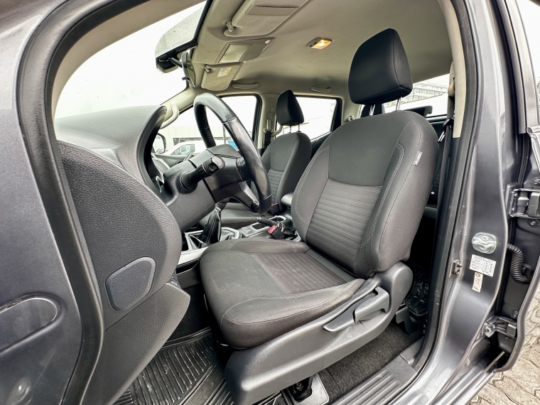 Nissan Navara 2.3 Dc Se Mt 4x4 Diesel 2023 Usado  Usado en Kovacs Usados