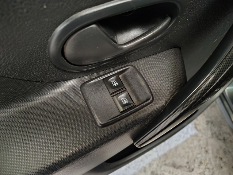 Renault Symbol Symbol Zen 1.6 2019 Usado en Rosselot Usados