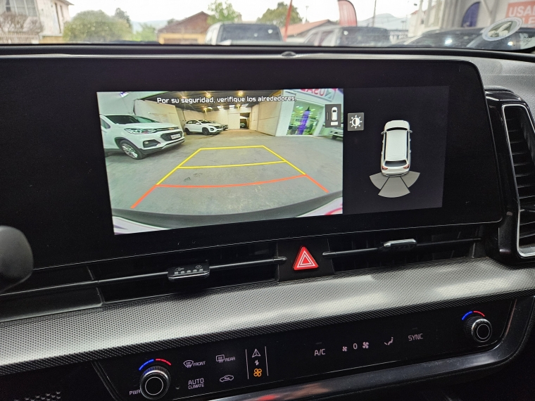 KIA Sportage — foto 18 de 19