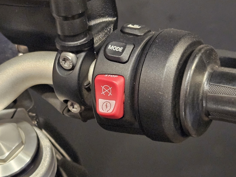 Bmw F 900 r . 2022 Usado en BMW Premium Selection