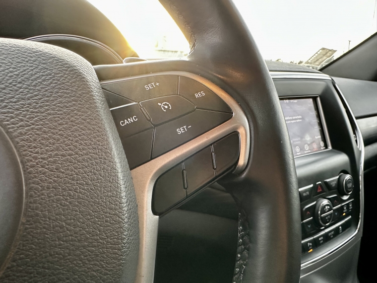 Jeep Cherokee Grand Cherokee Laredo 4x4 3.0 Aut 2020 Usado  Usado en Kovacs Usados