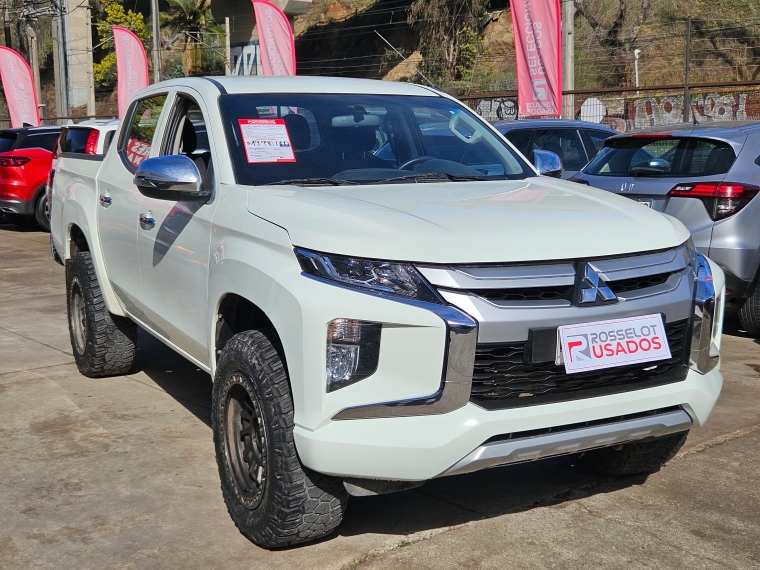 Mitsubishi L200 L200 Katana Crt 4x4 2.4 2022 Usado en Rosselot Usados