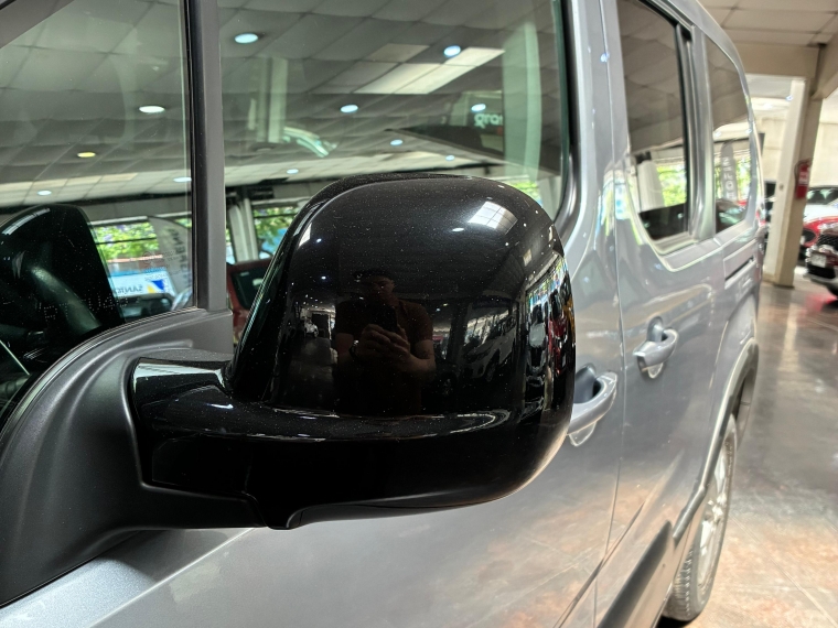 Peugeot Rifter Allure Bluehdi 1.5l Aut 2022  Usado en Grass & Arueste