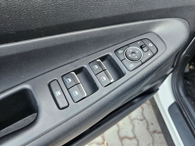 Hyundai Santa fe 2.4  Tm Plus Mt 2020 Usado  Usado en Kovacs Usados