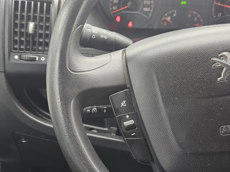 Peugeot Boxer D/cab. L4 Bluehdi 165 Mt Diesel 2023 Usado  Usado en Kovacs Usados