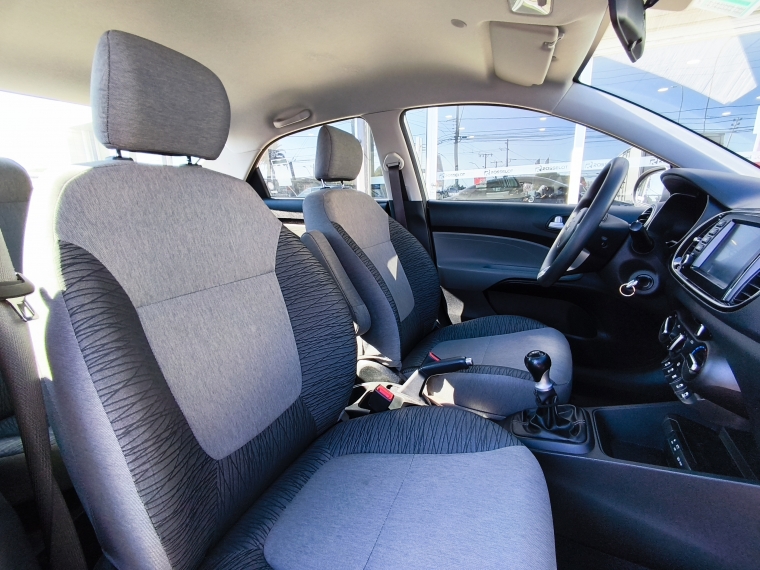 Kia Soluto Soluto Lx 1.4l 5mt G Ac Euro 6b - 2308 2023 Usado en Rosselot Usados