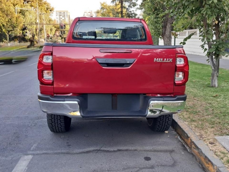 Toyota Hilux Dx 4x4 2.4 2021  Usado en Autos