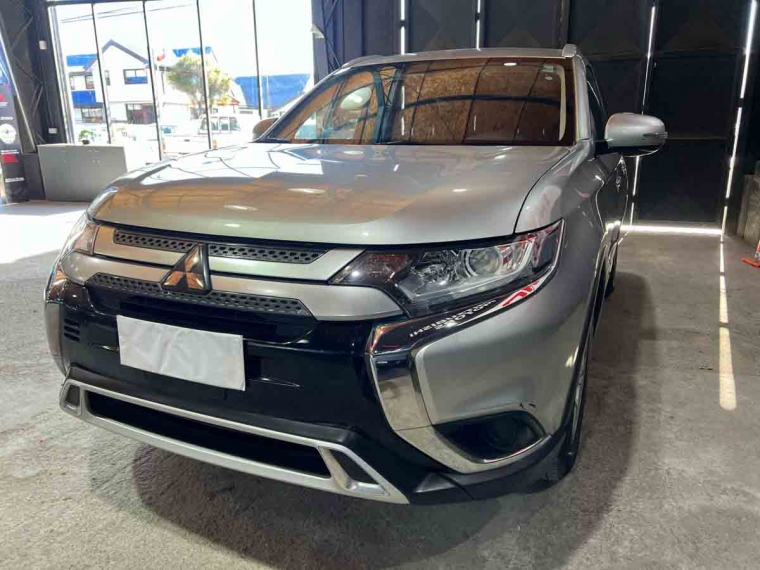MITSUBISHI OUTLANDER 2.0 2023