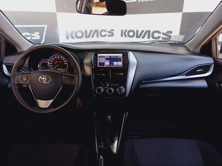 Toyota Yaris 1.5 Sedan Gli E At 2021 Usado  Usado en Kovacs Usados