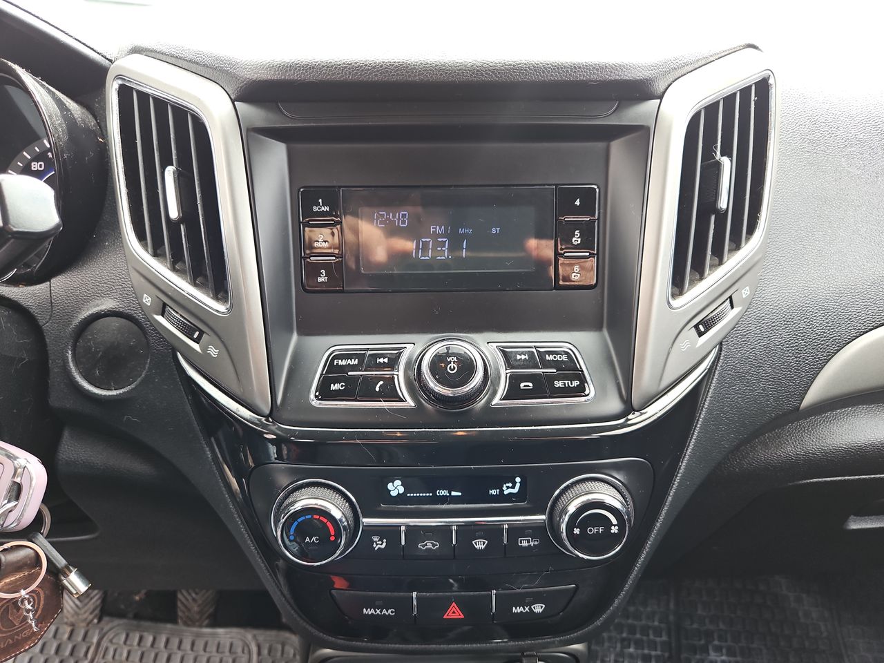 Changan Cs15 Cs15 Hatch Back 1.5 2023 Usado en Usados de Primera - Sergio Escobar