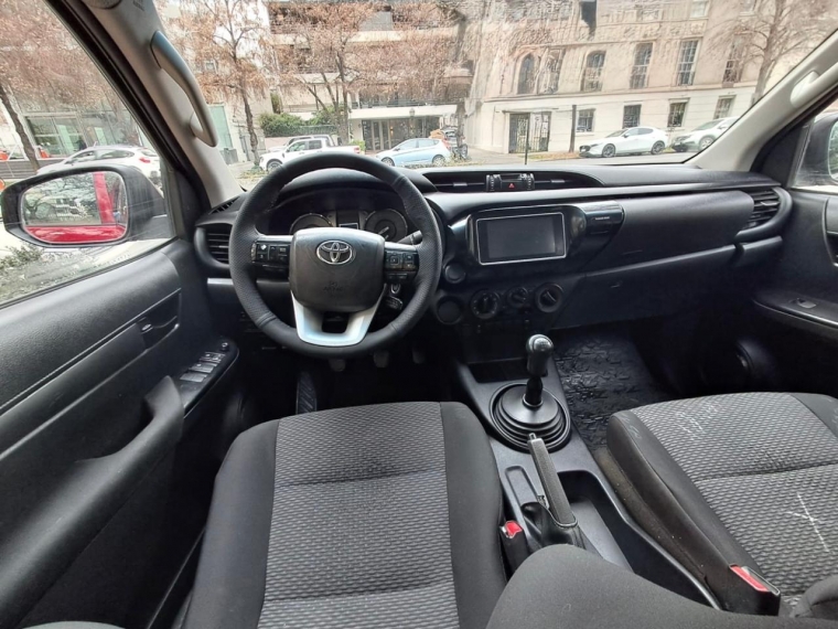 TOYOTA HILUX DX 4X2 2.4 - imagen 16