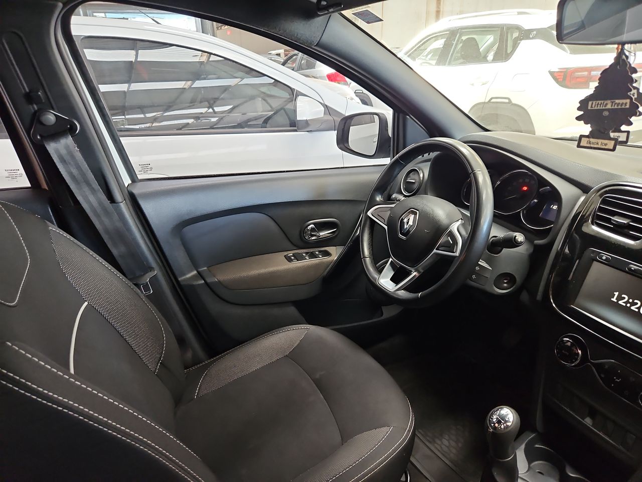 Renault Symbol Symbol Mt 1.6 2022 Usado Usado en Webautos.cl Renault Symbol Symbol Mt 1.6 2022 Usado Usado en Webautos.cl