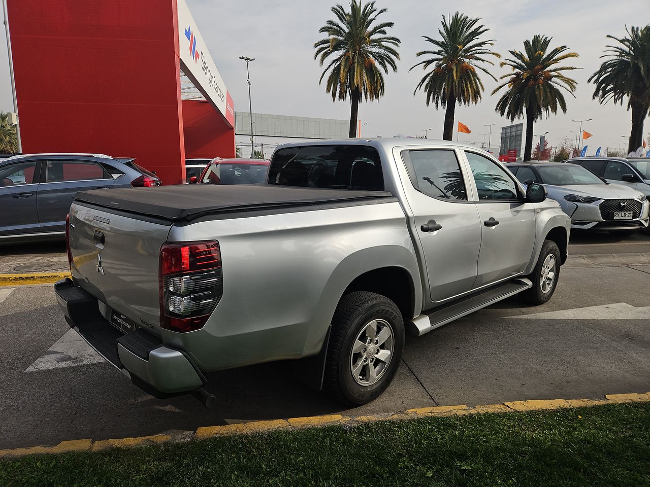 Mitsubishi L200 L200 Work 2.2 2024 Usado en Usados de Primera - Sergio Escobar