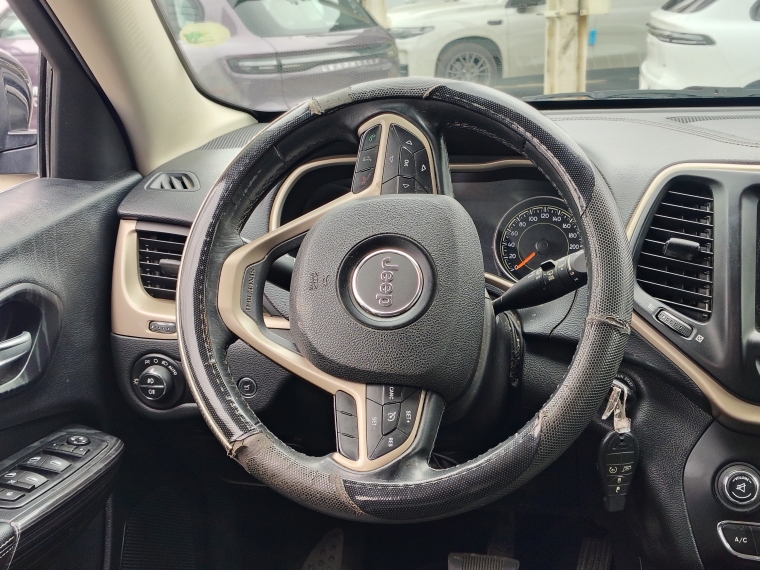 Jeep Cherokee Cherokee Ltd 4x4 2.4 2016 Usado en Rosselot Usados