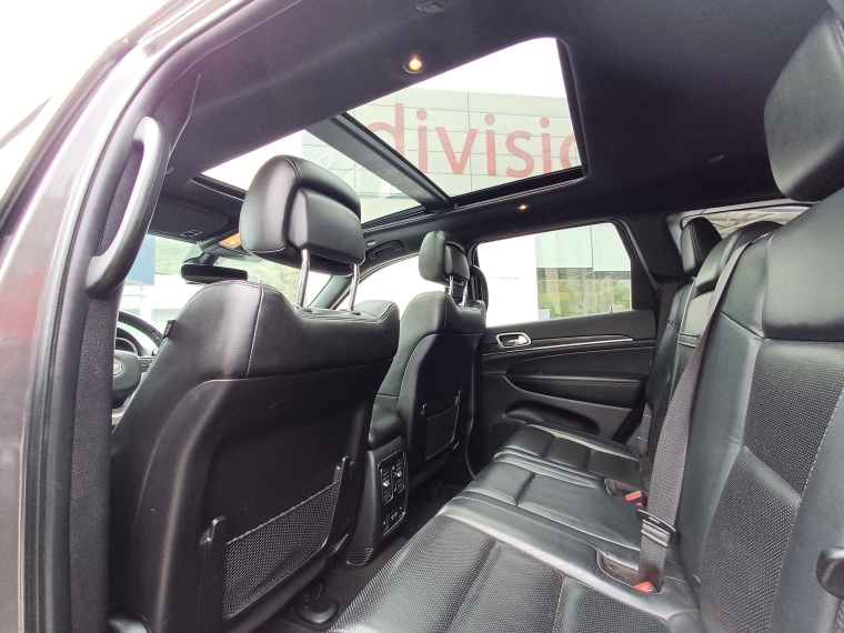 Jeep Grand cherokee Grand Cherokee Ltd 4x4 3.6 Aut 2021 Usado en Rosselot Usados