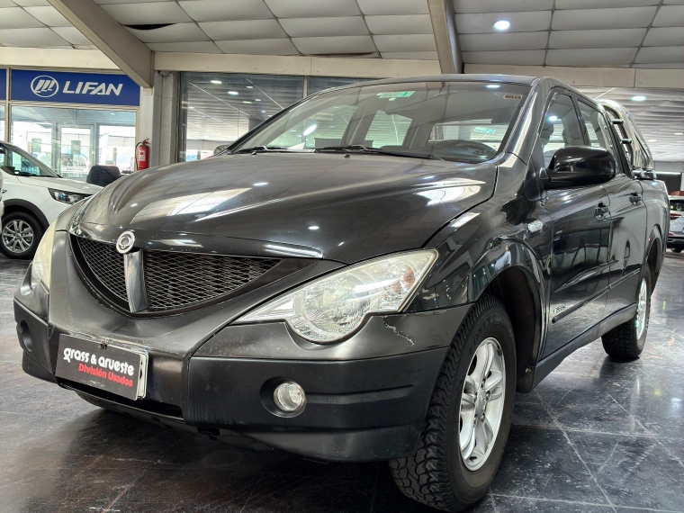 Ssangyong 2.0l 5mt Ac 4x2 2012  Usado en Grass & Arueste