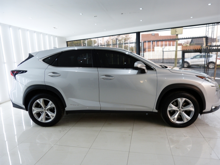 Lexus Nx300 New Nx300 Hybrid Hv 4x4 2017 Usado en Automotriz Olea Flaño