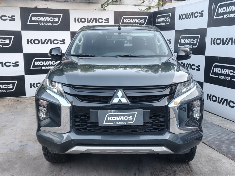 Mitsubishi L200 2.4 Td Dakar Crs Hp At  4x4  Doble Cabina 2023 Usado  Usado en Kovacs Usados
