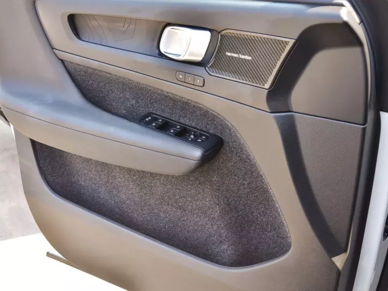 Volvo Xc40 2.0 T5 Hybrid At 4x4 Hibrido 2024 Usado Usado en BMW Premium Selection Volvo Xc40 2.0 T5 Hybrid At 4x4 Hibrido 2024 Usado Usado en BMW Premium Selection