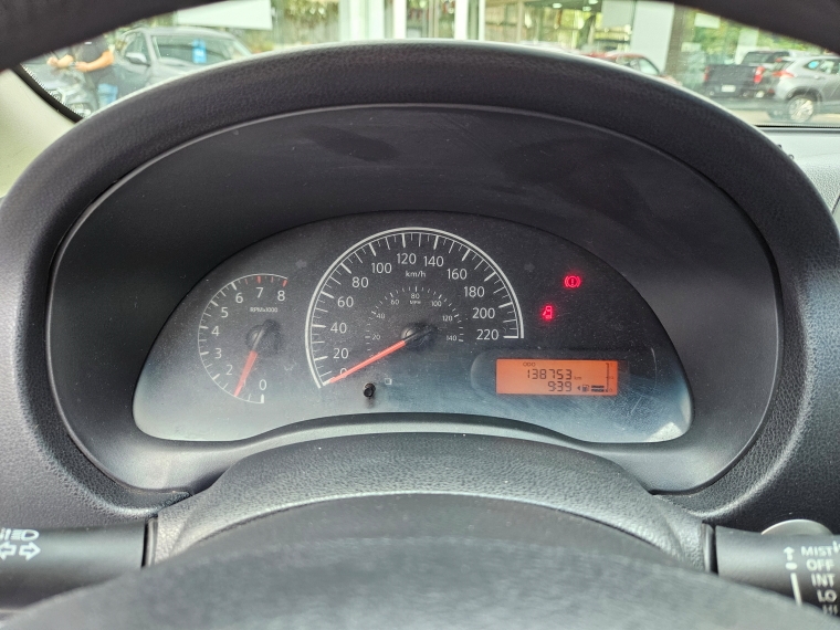 Nissan Versa 1.6 Sense  Mt 2015 Usado  Usado en Kovacs Usados