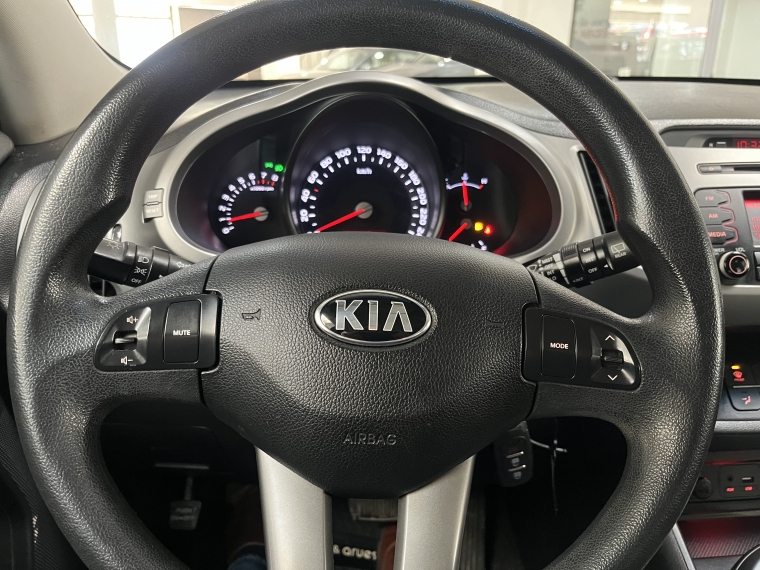 Kia Sportage Lx 2.0 Gsl Aut 2wd 2016  Usado en Grass & Arueste Usados