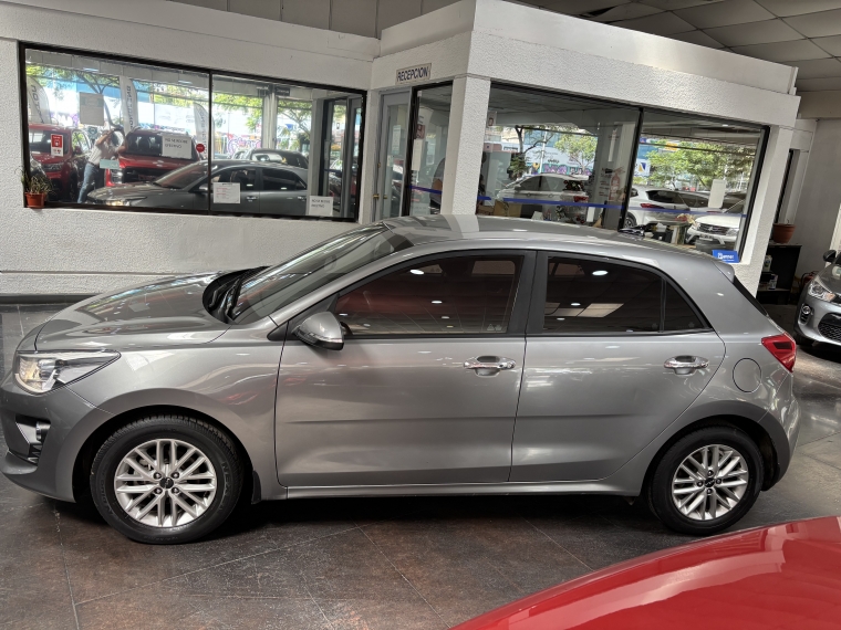 Kia Rio 5 Ex 1.4l 6mt Ci Full 2022  Usado en Grass & Arueste