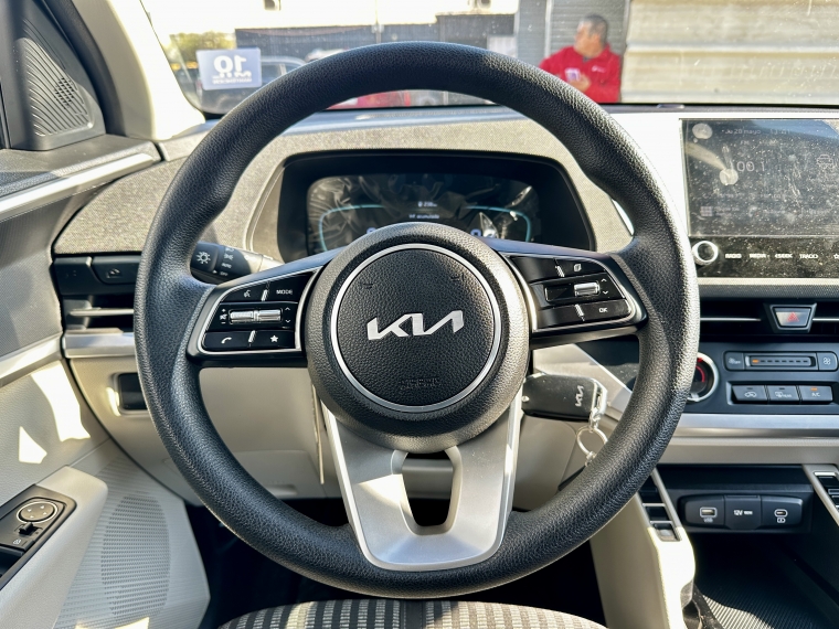 Kia Carens Carens Lx 1.5 2025 Usado en Rosselot Usados