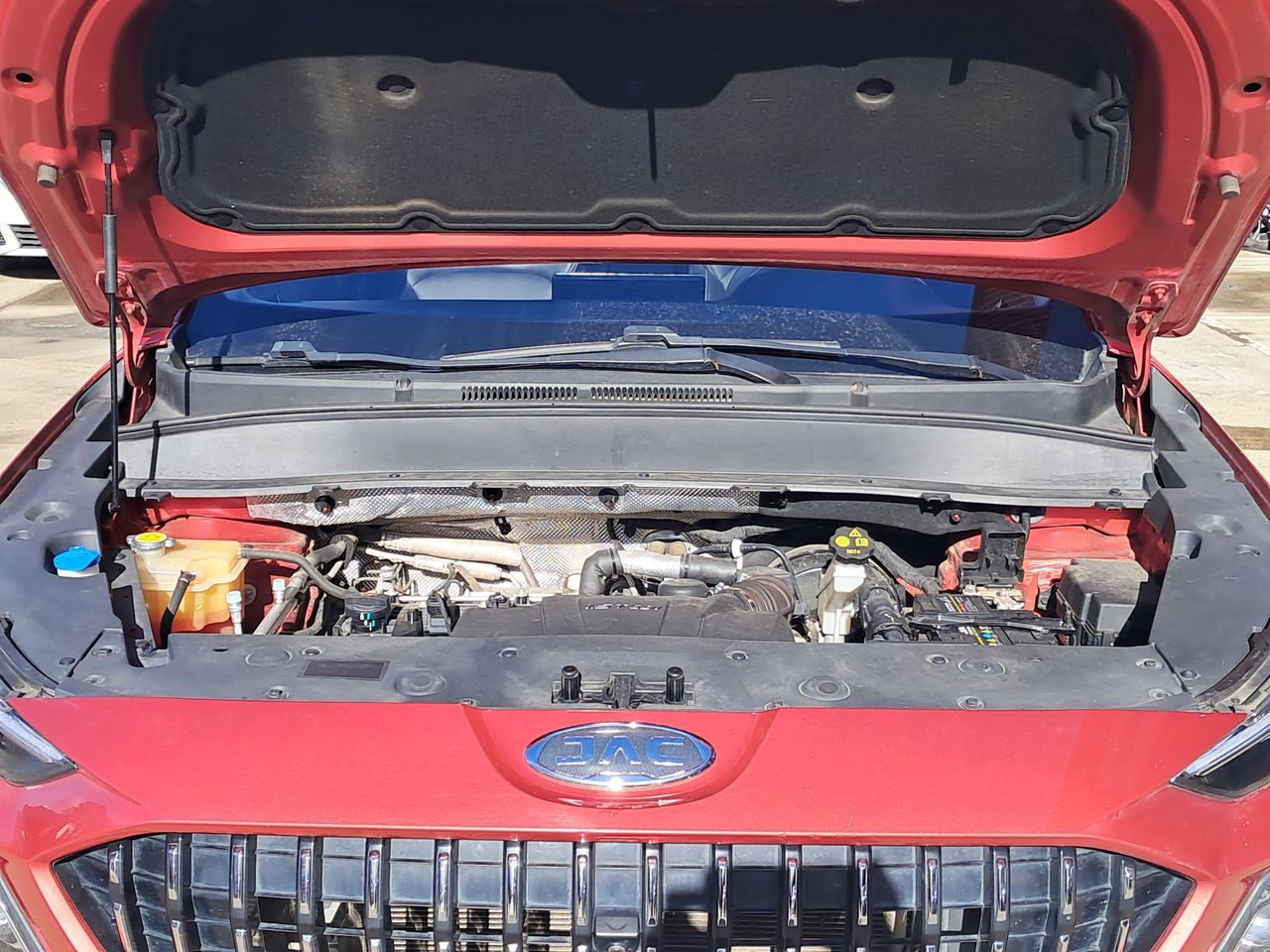 Jac Js8 Js8 Turbo Dct 1.5 Aut 2022 Usado en Usados de Primera - Sergio Escobar