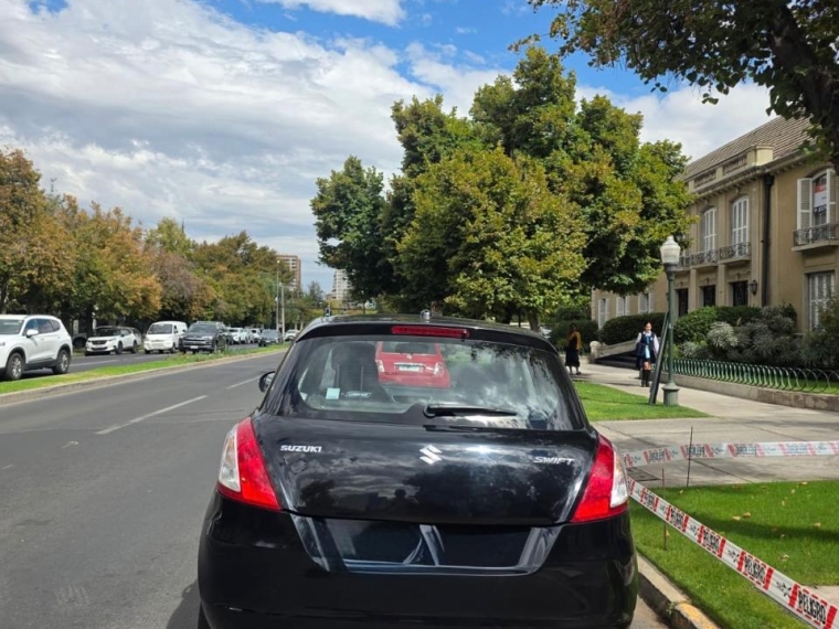 Suzuki Swift Gl 1.2 2015  Usado en Autos