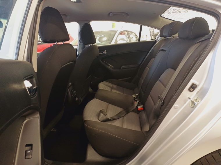Kia Cerato New Cerato Sx At 1.6 Ac Dab Abs Euro V - 1533 2015 Usado en Rosselot Usados
