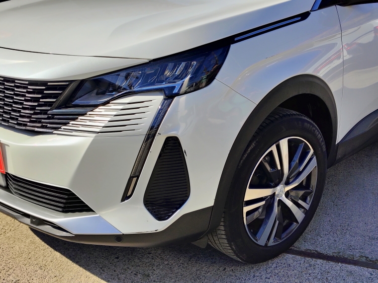 Peugeot New 3008 3008 Puretech 1.2l 2023 Usado en Rosselot Usados
