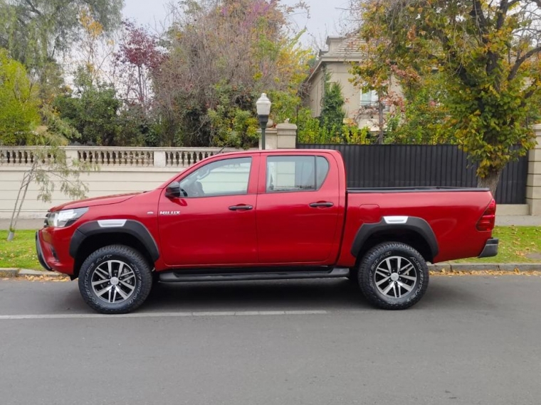 TOYOTA HILUX DX 4X2  2.4 - imagen 8