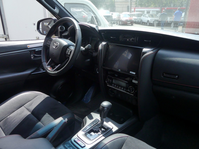 Toyota Fortuner 4x4 2.8 Aut 2023 Usado  Usado en Webautos.cl