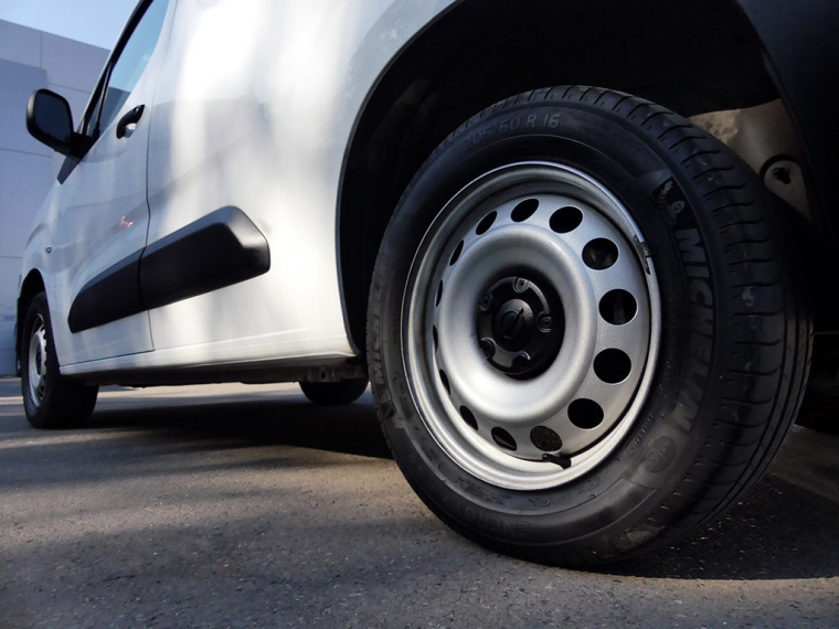 Opel Combo Hdi 92 L1 5p 1.6 2021 Usado Usado en Webautos.cl Opel Combo Hdi 92 L1 5p 1.6 2021 Usado Usado en Webautos.cl