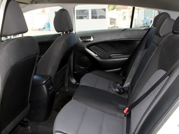 Kia Cerato 5 5 2017 Usado  Usado en Webautos.cl