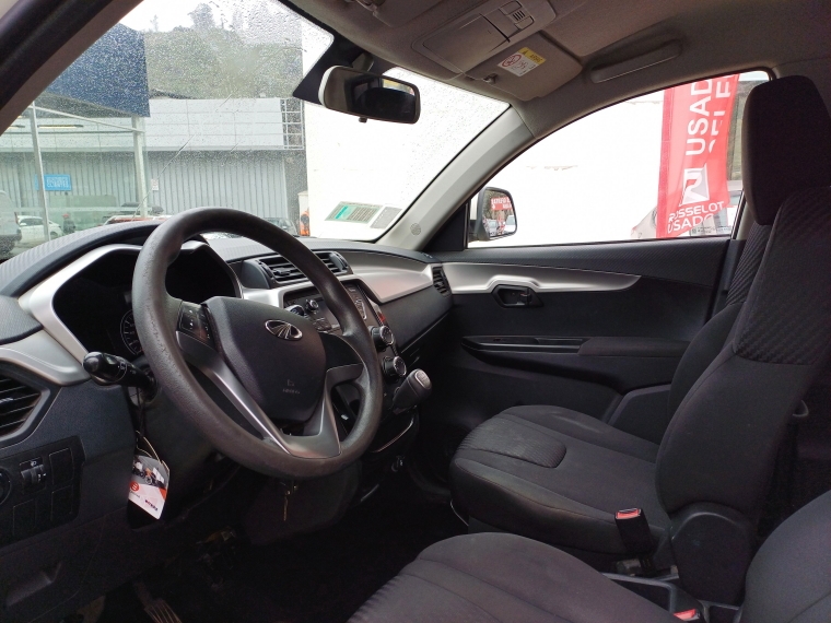 Mahindra Kuv100 Kuv 100 Hatch Back 1.2 2020 Usado en Rosselot Usados