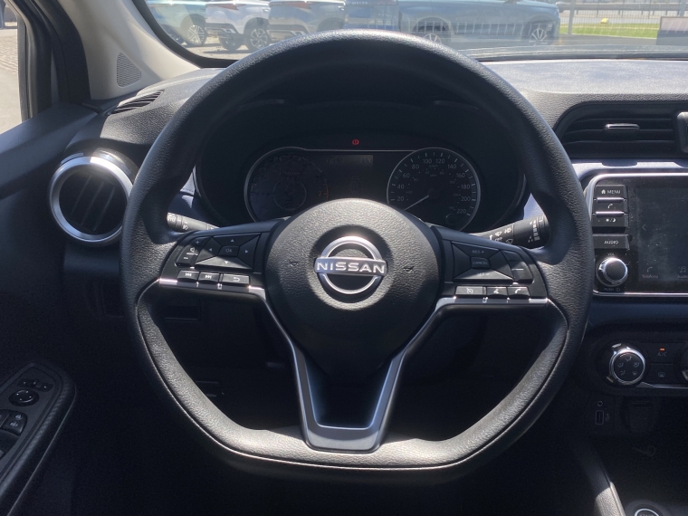 Nissan Versa 1.6 Advance Mt 2024 Usado  Usado en Kovacs Usados