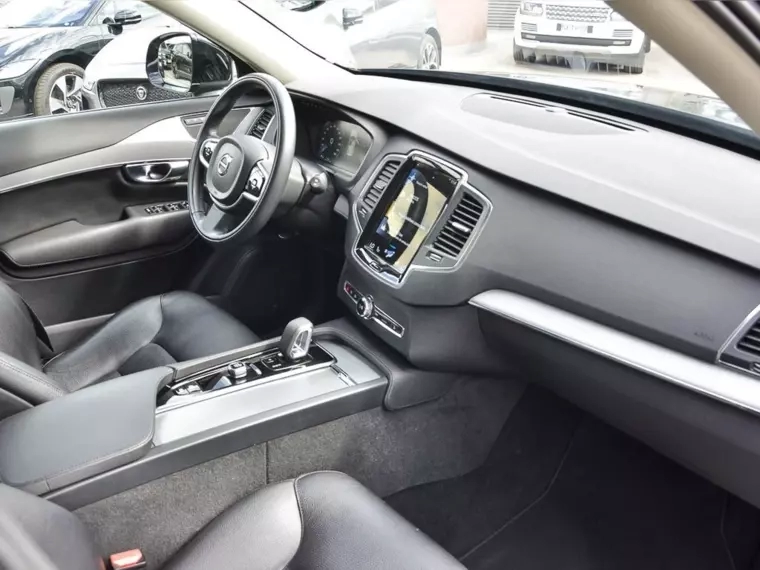 Volvo Xc90 2.0 B6 Momentum 4x4 At 5p 2022 Usado  Usado en BMW Premium Selection