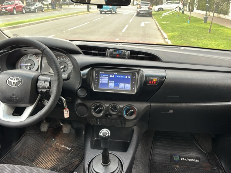 Toyota Hilux Dcab Dx 4X2 2.4Cc — foto 10 de 12