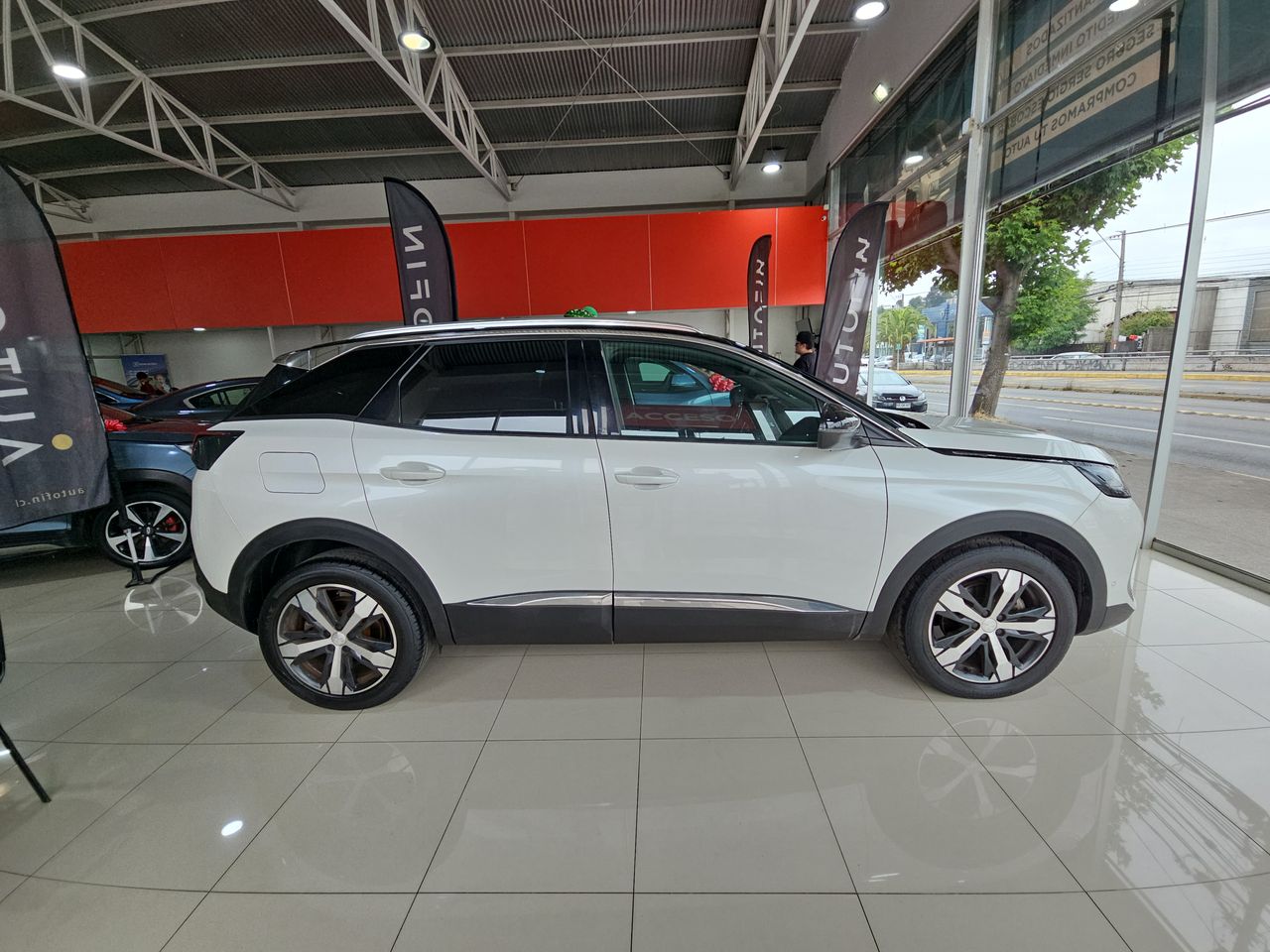 Peugeot 3008 3008 Thp 165hp 1.6 Aut 2023 Usado en Usados de Primera - Sergio Escobar