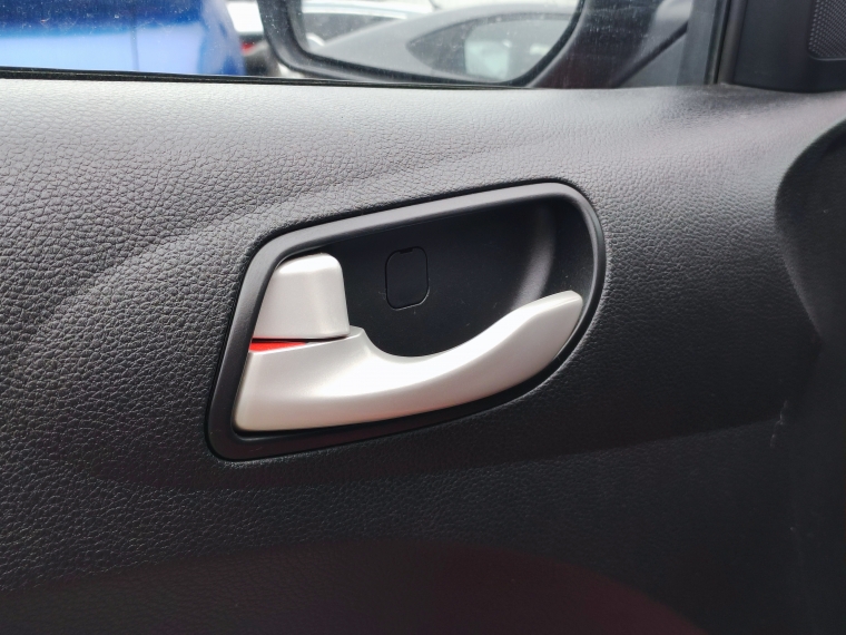 Kia Soluto Soluto Ex 1.4l 5mt Ac - 2235 2023 Usado en Rosselot Usados