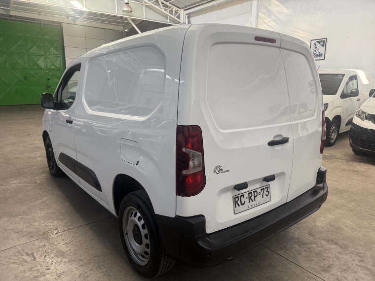 Peugeot Partner L1 Full  2022  Usado en Automotriz Villalobos