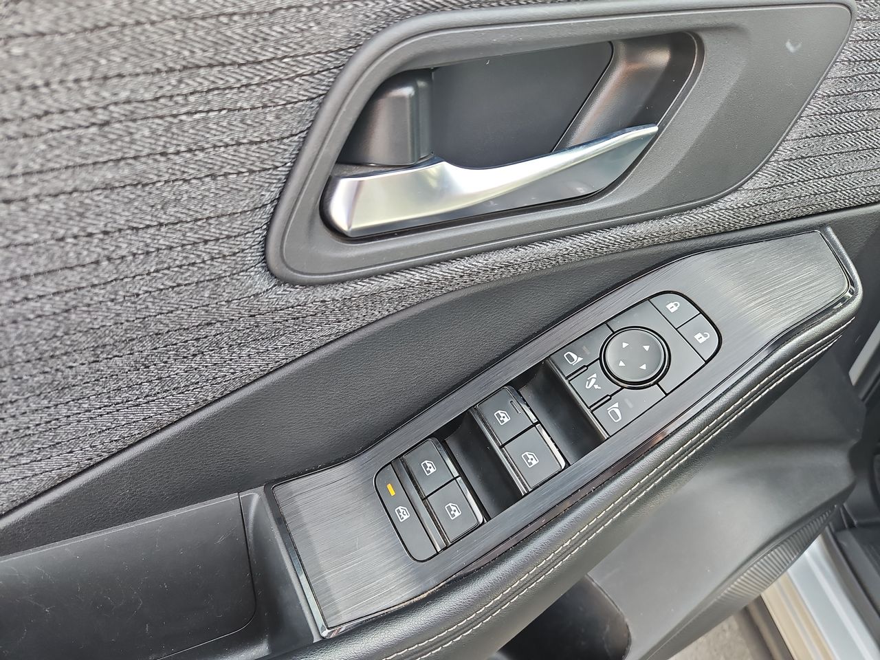 Nissan X-trail X Trail 4x2 5p Cvt 2.5 2023 Usado en Usados de Primera - Sergio Escobar